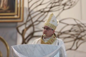 biskup robert chrząszcz